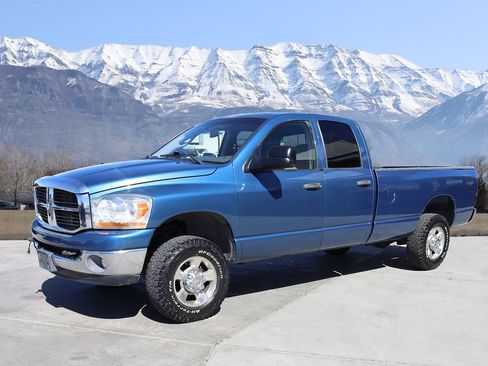 Used 2006 Dodge Ram 2500 Truck SLT w/ Quad Cab Big Horn Value Group image 2