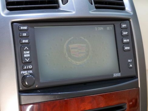 Used 2008 Cadillac XLR RWD image 19
