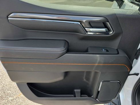 Used 2024 GMC Sierra 1500 AT4 w/ Technology Package image 33