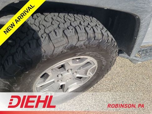 Certified 2016 Jeep Wrangler Unlimited Rubicon w/ Connectivity Group AWD/4WD image 6