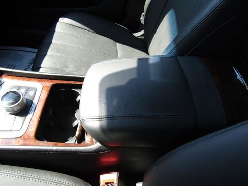 Used 2013 Hyundai Equus Ultimate image 24