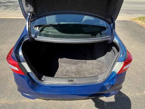 Used 2017 Nissan Sentra SR image 18
