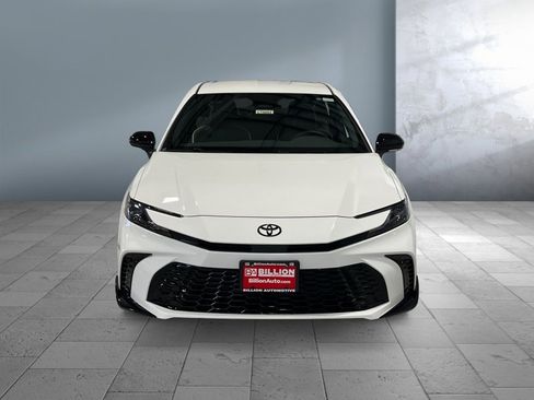New 2026 Toyota Camry Hybrid image 2
