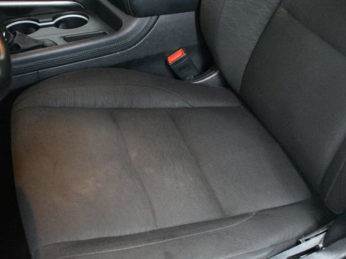 Used 2023 Dodge Durango SXT RWD image 11