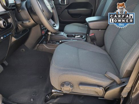Used 2024 Jeep Wrangler Unlimited AWD/4WD image 20