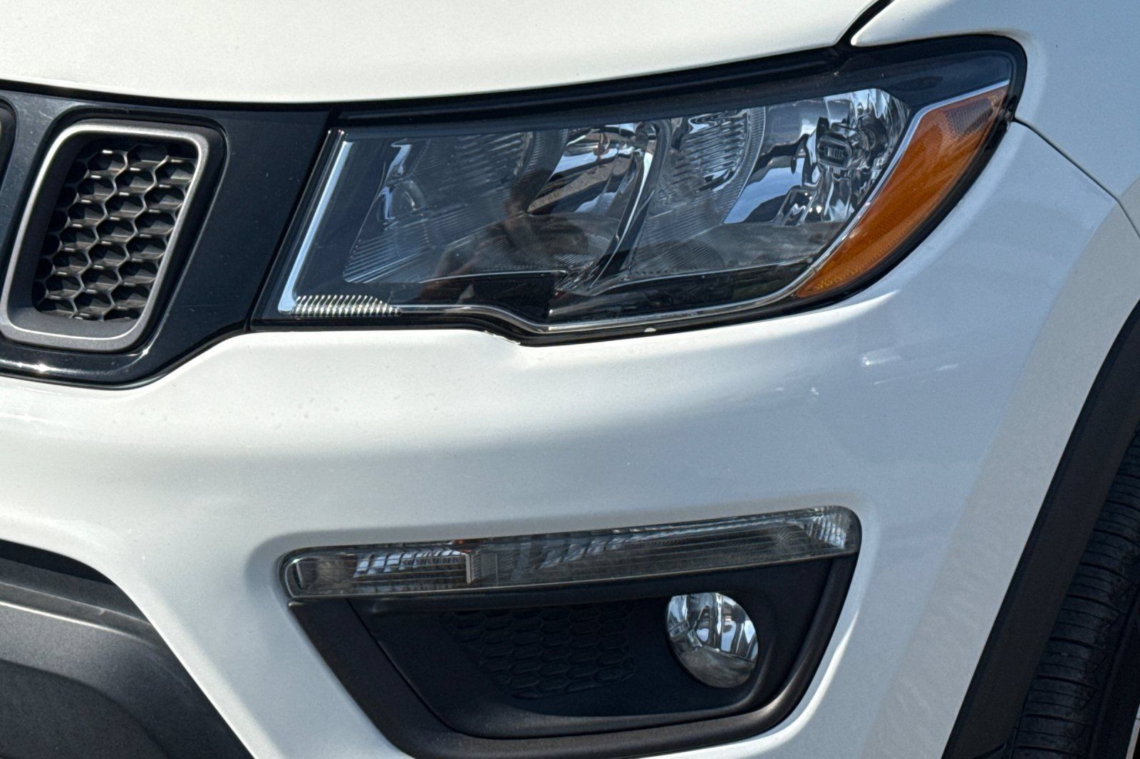Used 2019 Jeep Compass Trailhawk AWD/4WD image 52