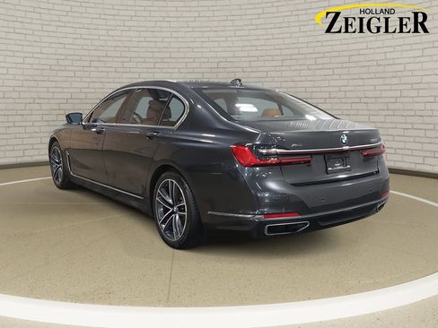 Used 2020 BMW 750i xDrive image 7