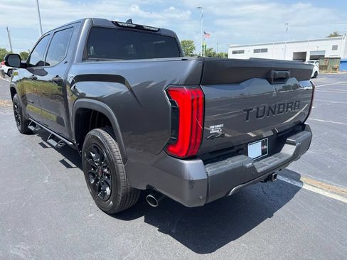 Used 2023 Toyota Tundra SR5 w/ SR5 Convenience Package AWD/4WD image 4