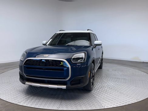 Used 2025 MINI Cooper Countryman SE AWD/4WD image 3