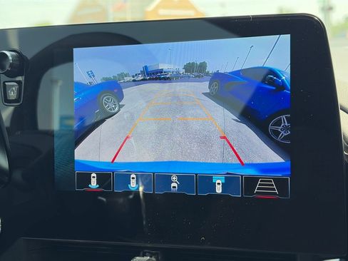 Used 2025 Chevrolet Corvette Stingray Preferred Cpe RWD image 23