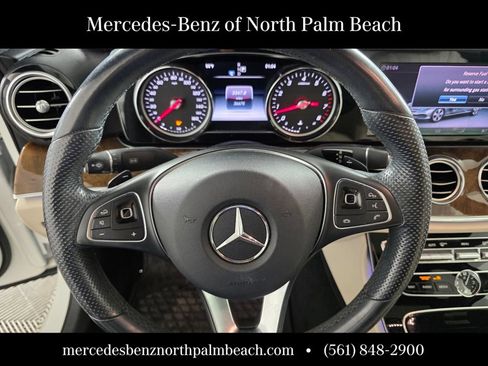 Used 2018 Mercedes-Benz E 400 4MATIC Sedan image 18