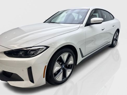Used 2023 BMW i4 eDrive35 RWD image 11