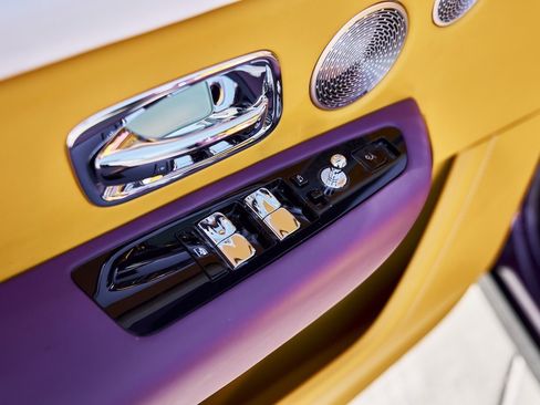 Used 2025 Rolls-Royce Cullinan image 33