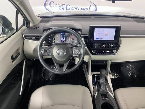 Certified 2025 Toyota Corolla Cross L image 17