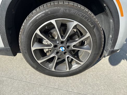 Used 2014 BMW X5 xDrive35d image 11
