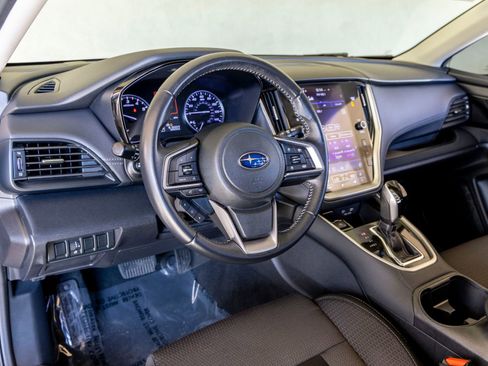 Used 2022 Subaru Outback Premium image 17