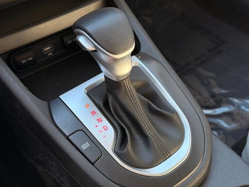 Used 2022 Kia Forte LXS w/ LXS Technology Package FWD image 30