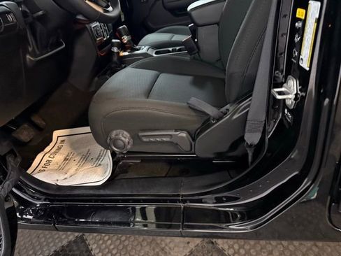 Used 2023 Jeep Gladiator Sport image 85