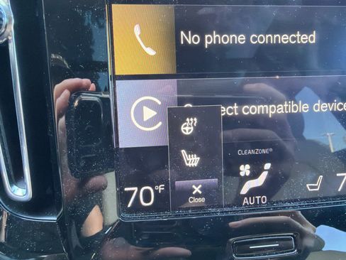 Used 2019 Volvo XC40 T5 Momentum AWD/4WD image 30