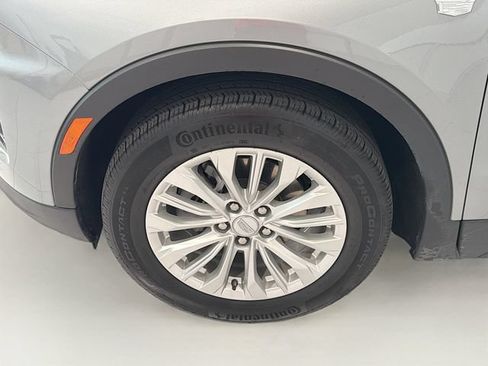 Used 2024 Cadillac XT4 Luxury w/ Cold Weather Package FWD image 22