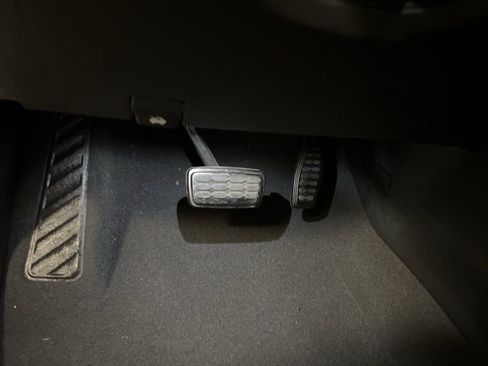 Used 2025 GMC Yukon XL AT4 Ultimate image 44