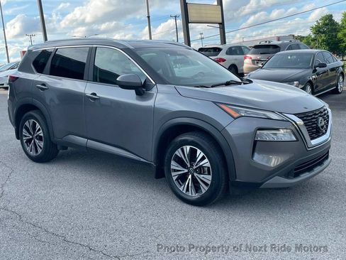 Used 2023 Nissan Rogue SV w/ SV Premium B Package FWD image 4