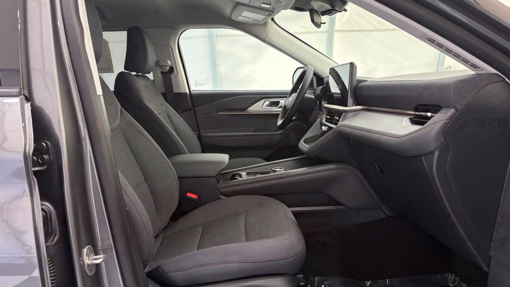 New 2026 Ford Explorer Active AWD/4WD image 26
