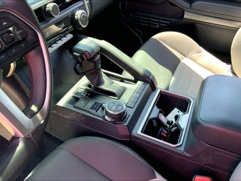 Used 2025 Toyota Tacoma TRD Off-Road AWD/4WD image 16