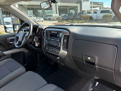 Used 2018 Chevrolet Silverado 1500 LT w/ All Star Edition image 14