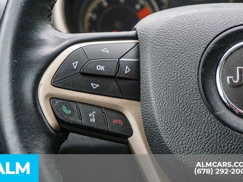 Used 2016 Jeep Cherokee Sport FWD image 29