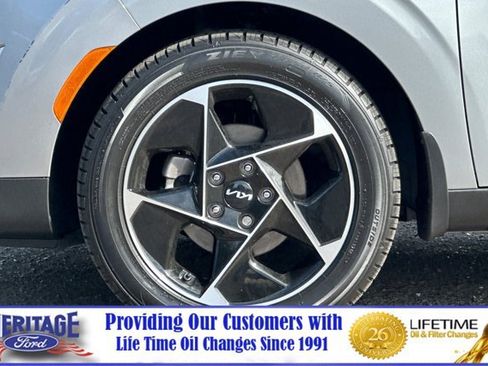 Used 2023 Kia Soul EX FWD image 27