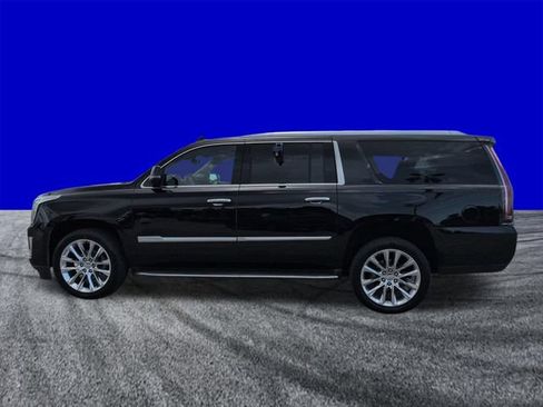 Used 2019 Cadillac Escalade ESV Luxury RWD image 7