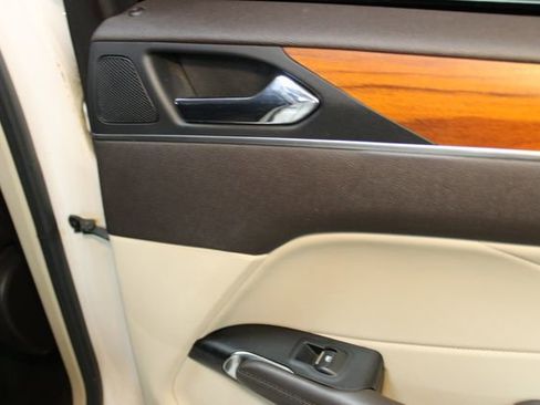 Used 2019 Lincoln MKC Select w/ Select Plus Package image 13