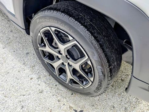 Used 2025 Jeep Compass Limited AWD/4WD image 10