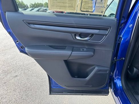 Certified 2025 Honda CR-V Sport image 33