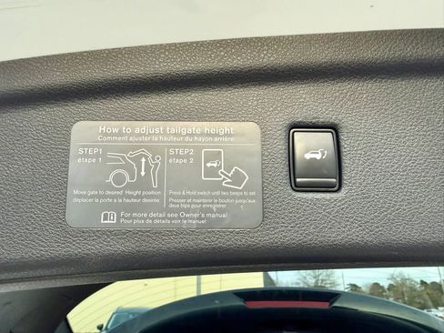 Used 2022 INFINITI QX50 Essential image 44