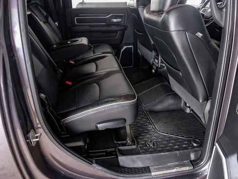 Used 2022 RAM 3500 Laramie image 35