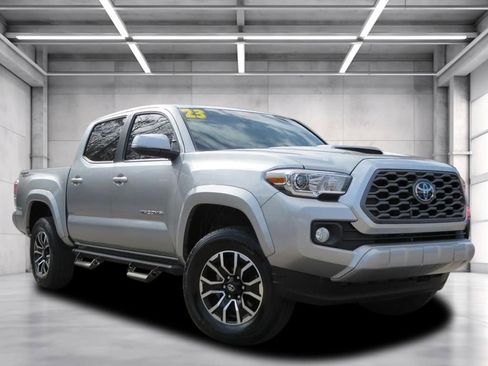Used 2023 Toyota Tacoma TRD Sport image 1