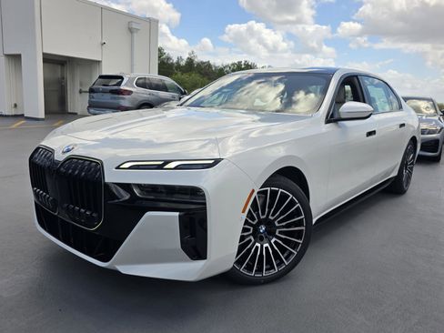 New 2026 BMW 760i xDrive AWD/4WD image 23