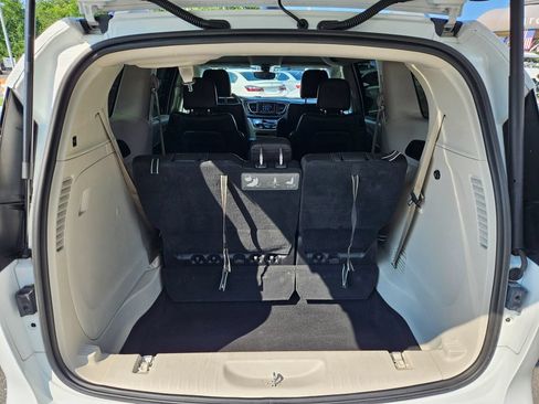 Used 2021 Chrysler Voyager Lxi FWD image 21