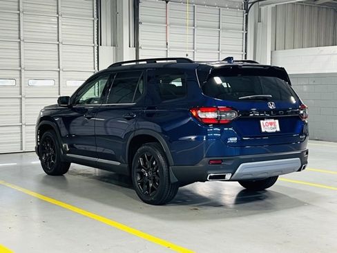 New 2025 Honda Pilot Touring image 18