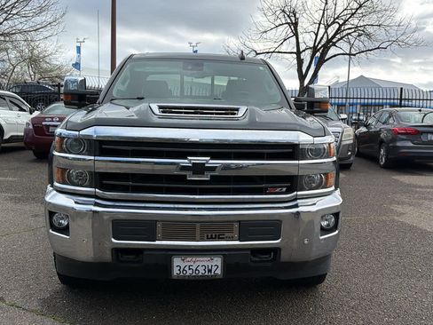 Used 2019 Chevrolet Silverado 3500 LTZ w/ Duramax Plus Package image 2