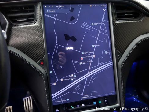 Used 2018 Tesla Model X P100D image 21