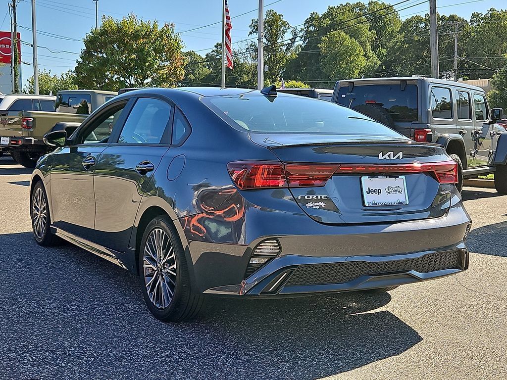 Used 2024 Kia Forte GT-Line w/ GT-Line Premium Package FWD image 5