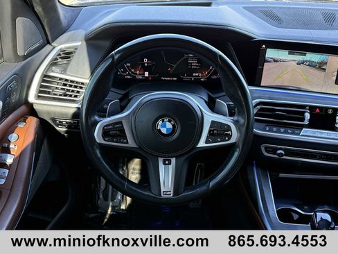 Used 2022 BMW X7 M50i w/ Luxury Seating Package image 17