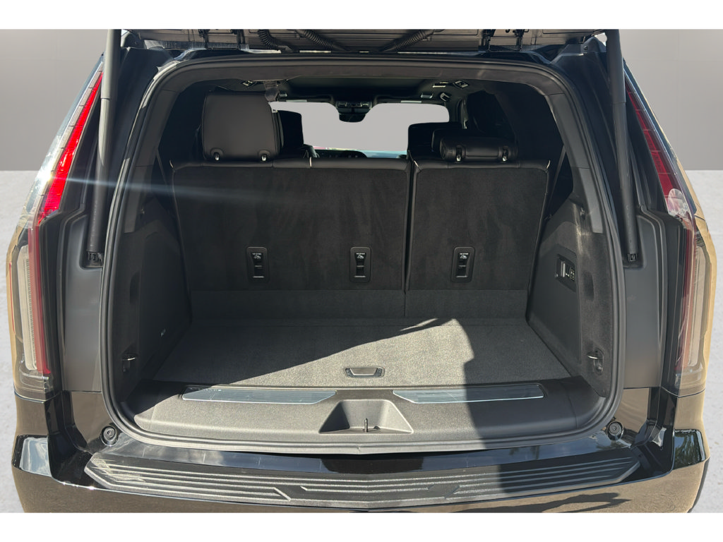 Used 2024 Cadillac Escalade V AWD/4WD image 45