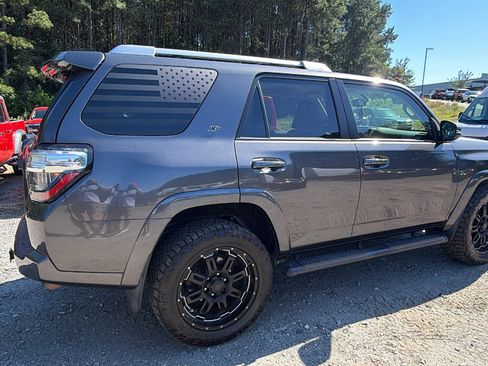 Used 2017 Toyota 4Runner SR5 Premium RWD image 8