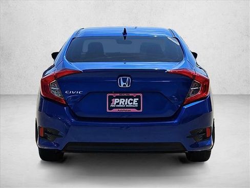 Used 2017 Honda Civic EX-T image 7
