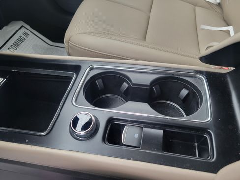Certified 2024 Lincoln Corsair FWD image 16