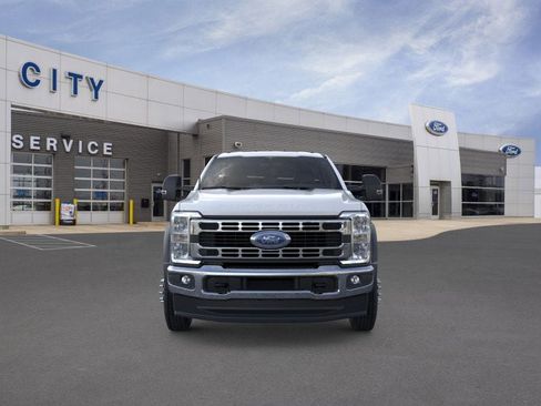 New 2026 Ford F550 XL image 2